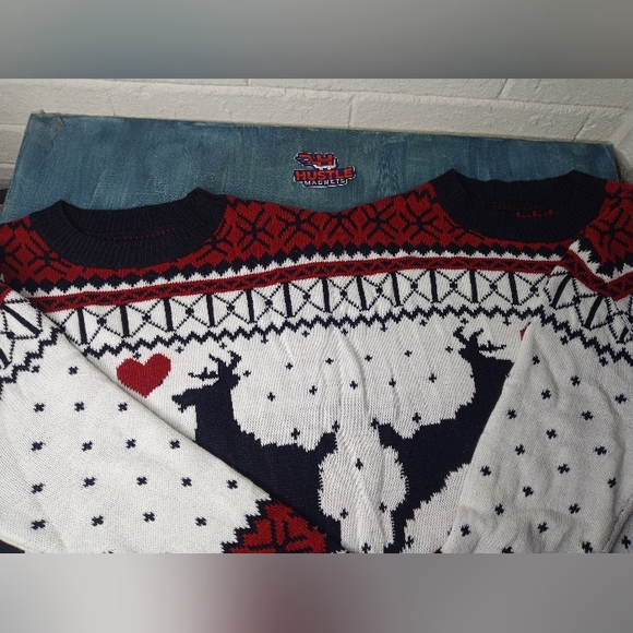 Two Headed Reindeer Ugly Christmas Sweater New - Picture 1 of 7